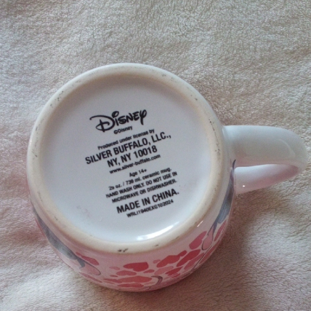 Heart Pattern Mug with Cartoon Characters - Picture 5 of 5